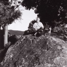 Jeff Carter with his dog Annie Rose at Foxground NSW