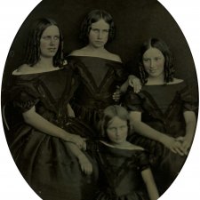Dowling family portrait [Selina, Jane, Leura and Elizabeth (Bessie) Dowling]