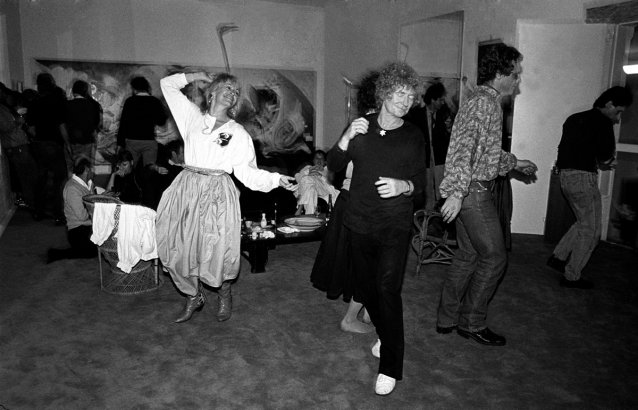 Brett Whiteley dancing with Arna Marie Winchester at a party in his studio in Raper Street, 1985
