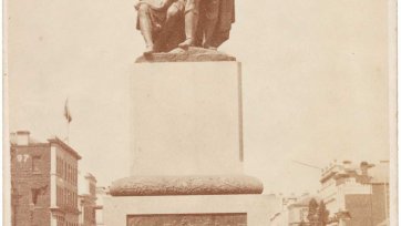 The Burke and Wills Monument