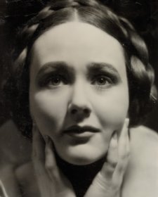 Margot Rhys, 1935 by Athol Shmith