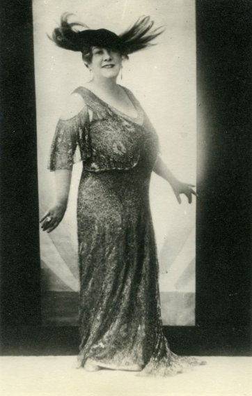 Florrie Forde, c.1915 by an unknown artist Florrie Forde, c.1915 by an unknown artist