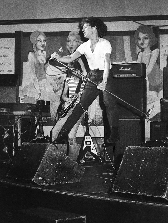 Ross Wilson performing with Ross Wilson’s Mondo Rock, as his band was known then, at the Sylvania Hotel, 1978