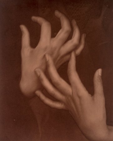 Georgia O'Keeffe - Hands, 1919