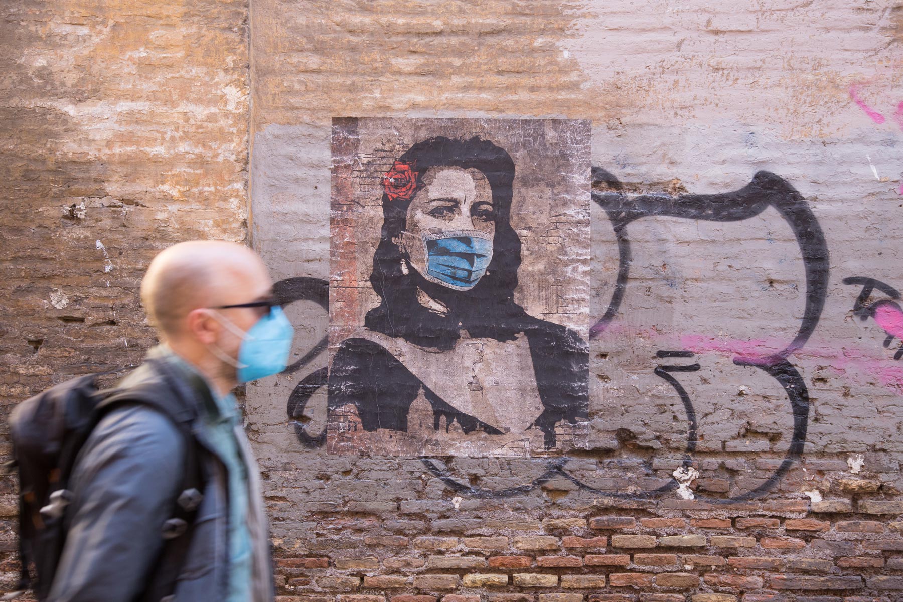 Mural of Italian/Roman actress Anna Magnani (1908­–1973) with face mask, April 2020 Unknown artist