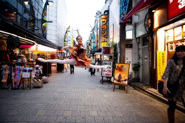 Tokyo, 2010 by Lisa Tomasetti