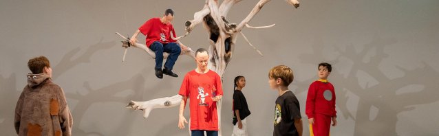 Children viewing the Andy Griffiths artwork in Gallery 7