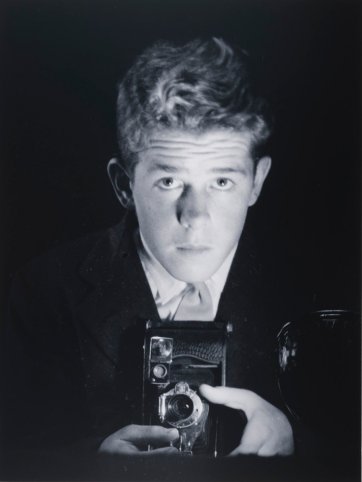 David Moore, Corio, Victoria, 1942 (printed 2000) by David Moore David Moore, Corio, Victoria, 1942 (printed 2000) by David Moore