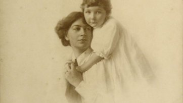 Ethel Anderson and her daughter, Bethia