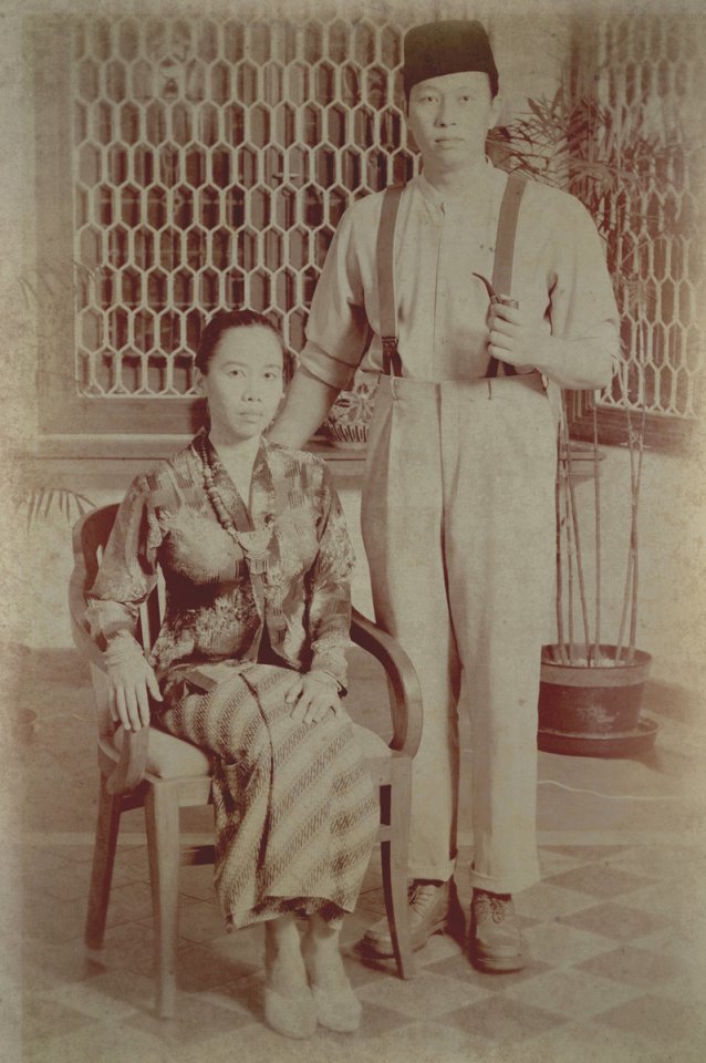 Tjen Tjhin Hwat Toen and Njonja