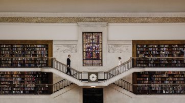 Untitled [library], 2013 © Kelly Tunney