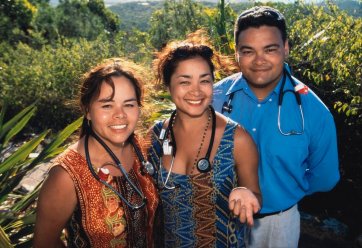 Marilyn, Marlene and Kelvin Kong