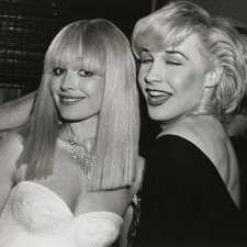 Lyndall Hobbs and Marilyn at the Come as your favourite blonde party, Blitz Club, London, 1979 Robert Rosen