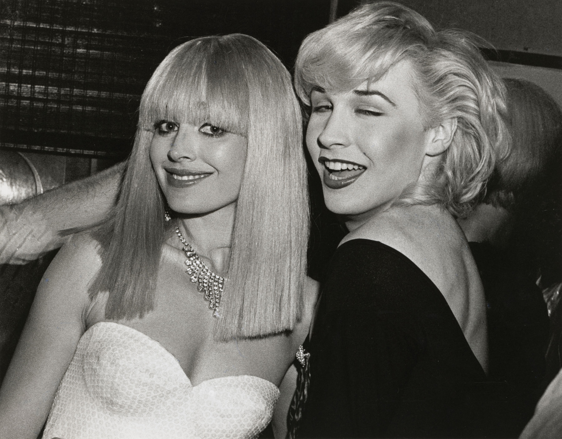 Lyndall Hobbs and Marilyn at the Come as your favourite blonde party, Blitz Club, London, 1979 Robert Rosen