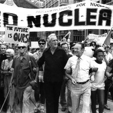 Sydney city (Patrick White and Tom Uren, Hiroshima Day demonstration), 1984