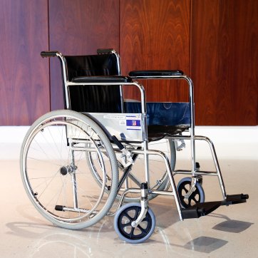 An example of the wheelchairs available at the Gallery