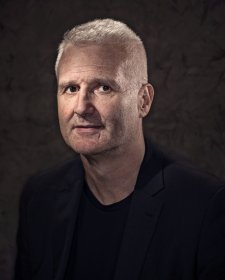 Andrew Gaze, 2018 by George Fetting