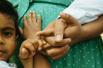 Hands, 2024 Laura Zviedre