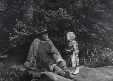 Essie Coffey (Bush Queen) and Orlando Gemes, 1978 (printed 2003) by Juno Gemes Essie Coffey (Bush Queen) and Orlando Gemes, 1978 (printed 2003) by Juno Gemes