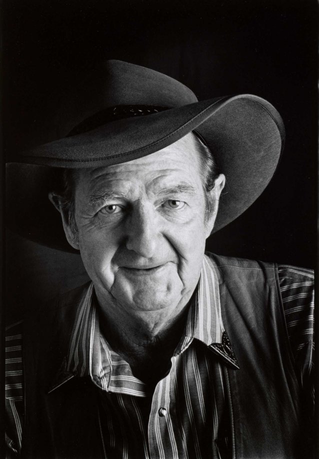 Slim Dusty at Carlton Hill Station, WA