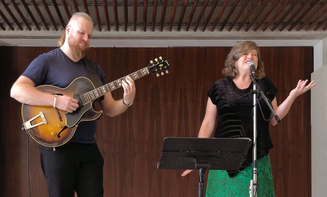 Victor Rufus (guitar) and Elise Walsh (vocal & flute)