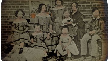 Maria Dowling and her children Leura, Bessie, Selina, Jane, Jack, Ben and Joe Dowling  [Selina Dowling, Jane Dowling, Maria Jane Dowling (née Ware), John Ware Dowling, Joseph Dowling, Benjamin Dowling, Elizabeth (Bessie) Dowling, Leura Dowling]