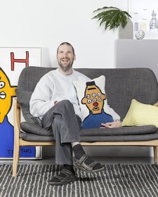 Thom Roberts with Burt the Oscar Train 2017 and cushion cover