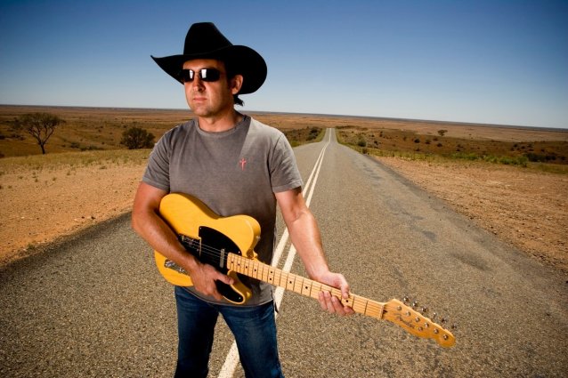 Lee Kernaghan near Broken Hill