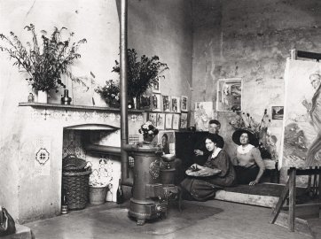 Étaples studio, c. 1912