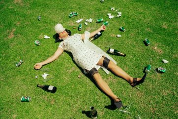 Passed out on the grass, 2026 Scotty So