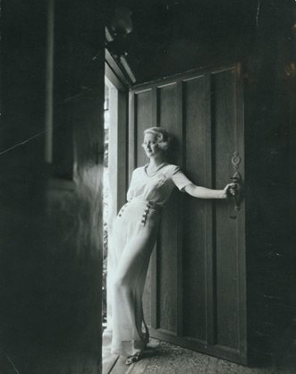 Bette Davis, by Maurice Goldberg, 1934 publ. February 1935.
Credit: Courtesy Condé Nast Archive