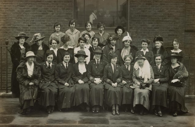 The staff, Prisoner of War Section, Australian Red Cross, London [Mary Chomley in centre], between 1915 and 1918