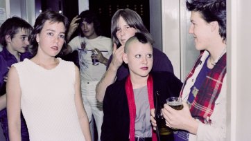 Guthugga Pipeline, Christmas Show, upstairs, The (old) Griffin Centre, Civic, 22 December 1979. Crowd, L-R : Ben Donaldson, Anne Redmond, Nick Vollis, Esa  Makela, Megan Woodrow (Mohawk), Andy Hall (scarf) 'pling