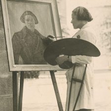 Christine Audrey Pecket painting 'Self Portrait in a Brown Coat at the Sydney Technical College'